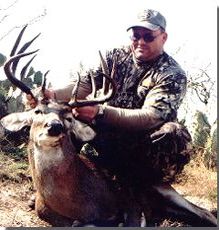 Texas Whitetail Deer Hunting !!